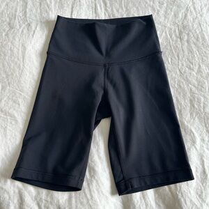 Aritzia Women's Black High-Waisted Shorts